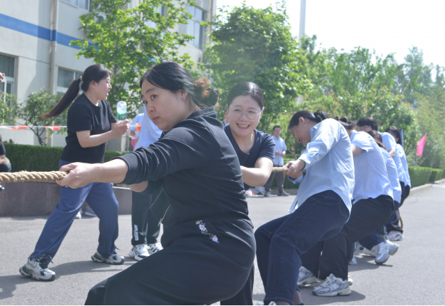 迎五一，展风采——新风光第二十一届春季运动会召开